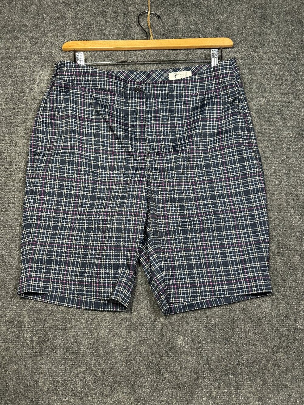 Greg Norman Shorts Womens 10 Blue Pink Plaid Stretch Bermuda Pockets Golf